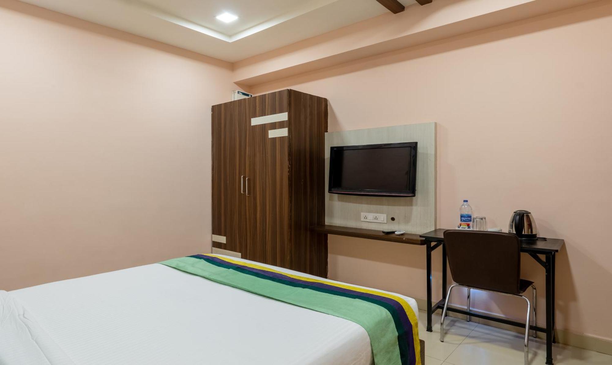 Treebo Eco Stay T Nagar Chennai Exterior photo